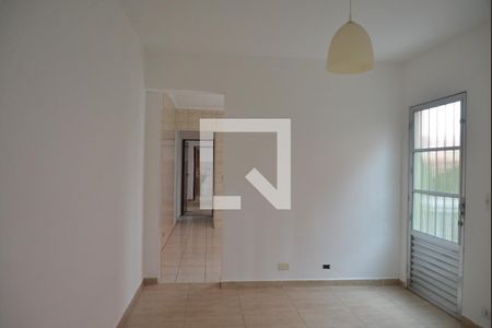Sala de casa para alugar com 2 quartos, 80m² em Jardim Las Vegas, Santo André