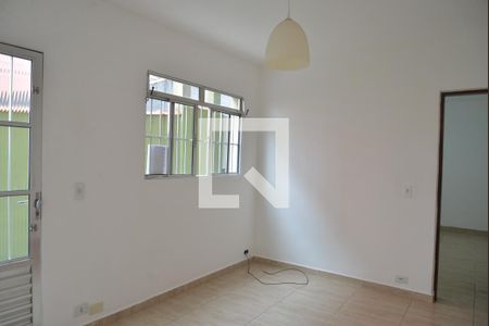 Sala de casa para alugar com 2 quartos, 80m² em Jardim Las Vegas, Santo André