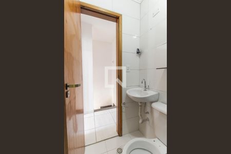 Casa de condomínio à venda com 80m², 2 quartos e 2 vagas Casa de condomínio à venda com 80m², 2 quartos e 2 vagasBanheiro