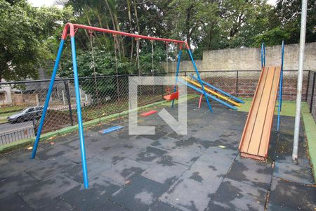 Apartamento à venda com 43m², 2 quartos e 1 vaga Apartamento à venda com 43m², 2 quartos e 1 vagaÁrea comum - Playground