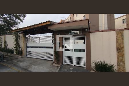 Apartamento para alugar com 46m², 2 quartos e 1 vaga Apartamento para alugar com 46m², 2 quartos e 1 vagaFa