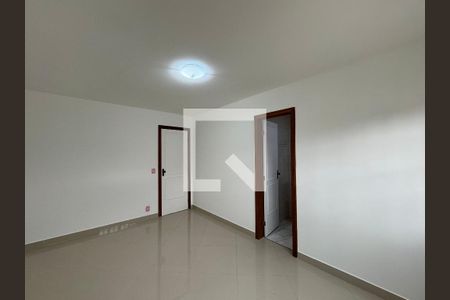 Apartamento à venda com 90m², 2 quartos e 1 vaga Apartamento à venda com 90m², 2 quartos e 1 vagaSuite 2