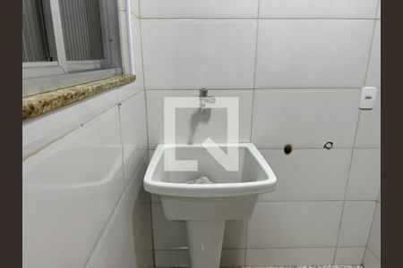 Apartamento à venda com 90m², 2 quartos e 1 vaga Apartamento à venda com 90m², 2 quartos e 1 vagaCozinha e Área de Serviço