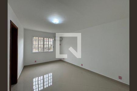 Apartamento à venda com 90m², 2 quartos e 1 vaga Apartamento à venda com 90m², 2 quartos e 1 vagaSuite 2