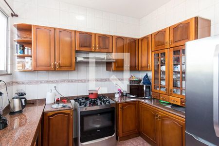 Casa para alugar com 200m², 3 quartos e 4 vagasCozinha - Armários