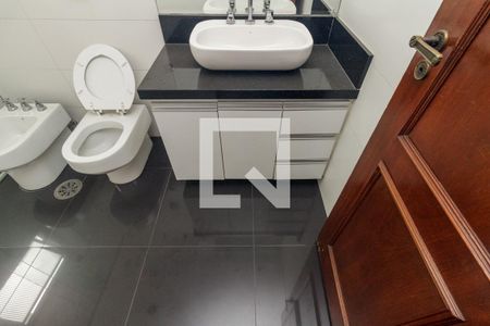 Apartamento à venda com 288m², 4 quartos e 4 vagasBanheiro 3 - Suíte