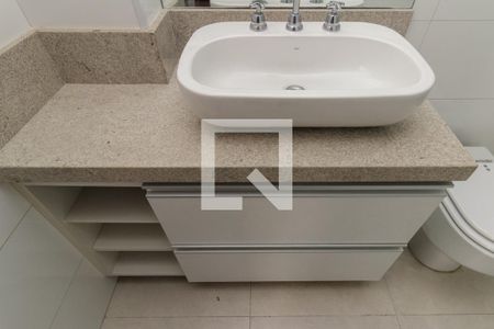 Apartamento à venda com 288m², 4 quartos e 4 vagasBanheiro 4 - Suíte