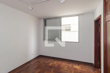 Apartamento à venda com 288m², 4 quartos e 4 vagasQuarto 4 - Suíte