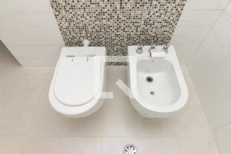 Apartamento à venda com 288m², 4 quartos e 4 vagasBanheiro 1 - Suíte