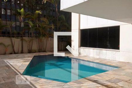 Apartamento à venda com 288m², 4 quartos e 4 vagasÁrea comum - Piscina
