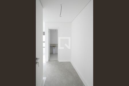 Apartamento à venda com 132m², 4 quartos e 2 vagasCorredor