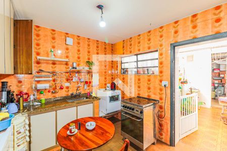 Casa à venda com 125m², 3 quartos e 2 vagas Casa à venda com 125m², 3 quartos e 2 vagasCozinha