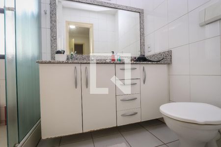 Apartamento à venda com 94m², 2 quartos e 2 vagasBanheiro da Suite