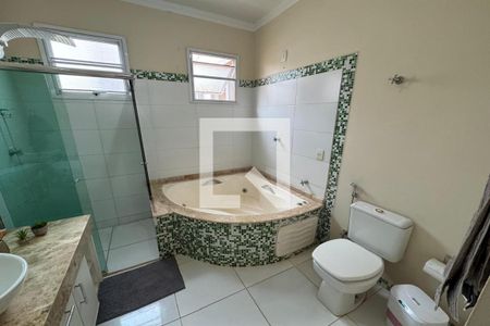 Apartamento para alugar com 75m², 2 quartos e 2 vagas Apartamento para alugar com 75m², 2 quartos e 2 vagasBanheiro da Suíte