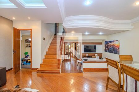 Sala de casa à venda com 4 quartos, 252m² em Sarandi, Porto Alegre