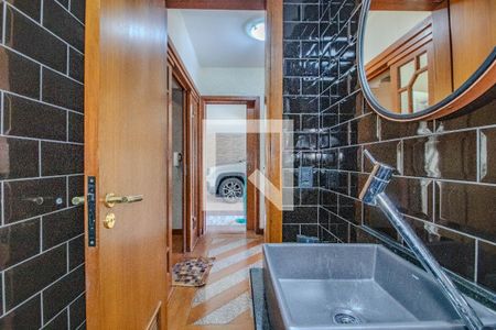 Lavabo de casa à venda com 4 quartos, 252m² em Sarandi, Porto Alegre