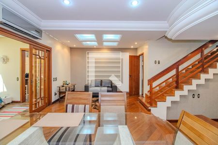 Sala de casa à venda com 4 quartos, 252m² em Sarandi, Porto Alegre