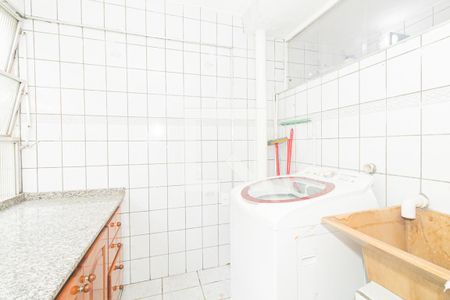 Apartamento à venda com 77m², 2 quartos e 1 vagaCozinha e Área de Serviço