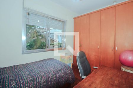 Quarto 1 de apartamento à venda com 4 quartos, 93m² em Rio Branco, Porto Alegre