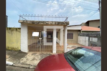 Casa para alugar com 42m², 1 quarto e sem vaga Casa para alugar com 42m², 1 quarto e sem vagaFachada com plaquinha