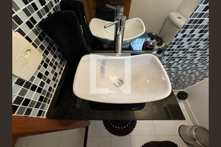 Apartamento à venda com 370m², 4 quartos e 3 vagas Apartamento à venda com 370m², 4 quartos e 3 vagasLavabo