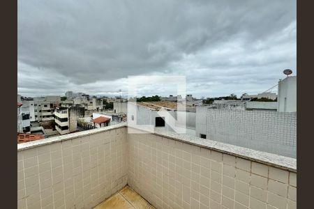 Apartamento à venda com 370m², 4 quartos e 3 vagas Apartamento à venda com 370m², 4 quartos e 3 vagasÁrea externa