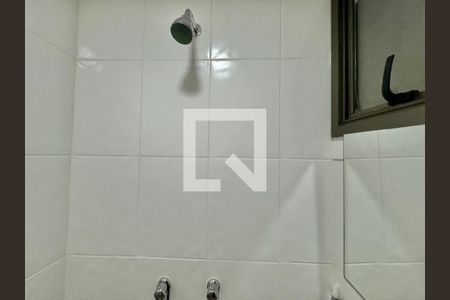 Apartamento à venda com 370m², 4 quartos e 3 vagas Apartamento à venda com 370m², 4 quartos e 3 vagasÁrea de Serviço - Banheiro