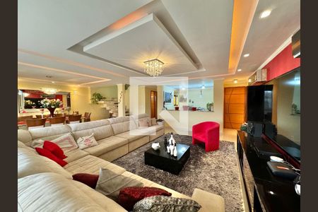 Apartamento à venda com 370m², 4 quartos e 3 vagas Apartamento à venda com 370m², 4 quartos e 3 vagasSala