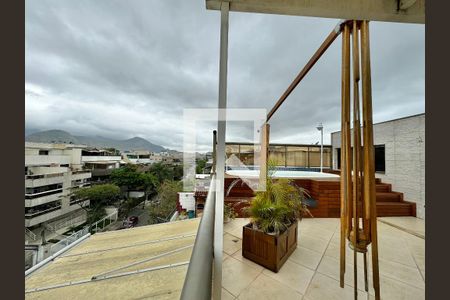 Apartamento à venda com 370m², 4 quartos e 3 vagas Apartamento à venda com 370m², 4 quartos e 3 vagasÁrea externa