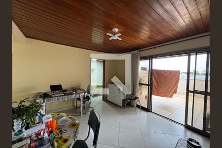 Apartamento à venda com 370m², 4 quartos e 3 vagas Apartamento à venda com 370m², 4 quartos e 3 vagasSala 2 - Segundo andar