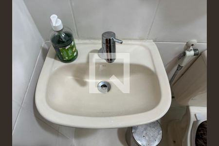 Apartamento à venda com 370m², 4 quartos e 3 vagas Apartamento à venda com 370m², 4 quartos e 3 vagasBanheiro Social