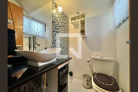 Apartamento à venda com 370m², 4 quartos e 3 vagas Apartamento à venda com 370m², 4 quartos e 3 vagasLavabo