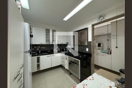 Apartamento à venda com 370m², 4 quartos e 3 vagas Apartamento à venda com 370m², 4 quartos e 3 vagasCozinha