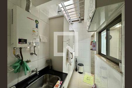 Apartamento à venda com 370m², 4 quartos e 3 vagas Apartamento à venda com 370m², 4 quartos e 3 vagasÁrea de Serviço