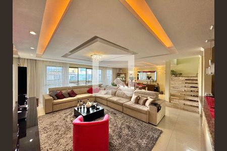 Apartamento à venda com 370m², 4 quartos e 3 vagas Apartamento à venda com 370m², 4 quartos e 3 vagasSala