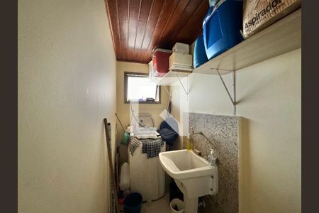 Apartamento à venda com 370m², 4 quartos e 3 vagas Apartamento à venda com 370m², 4 quartos e 3 vagasÁrea de Serviço (Segundo Andar)