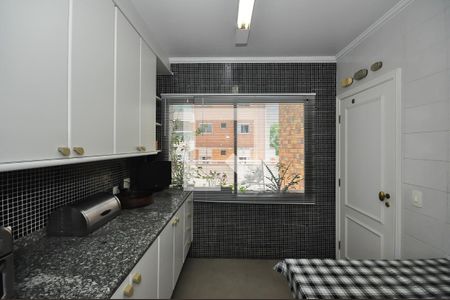 Apartamento para alugar com 230m², 3 quartos e 4 vagasCozinha
