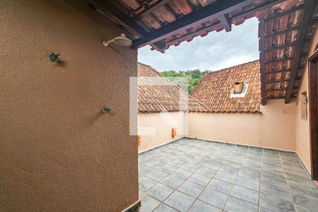 Casa de condomínio para alugar com 180m², 3 quartos e 1 vagaÁrea de Lazer privativa