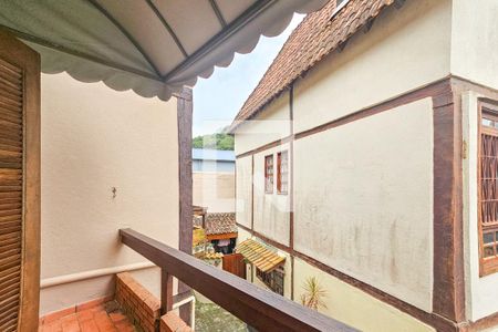 Varanda Suíte de casa de condomínio para alugar com 3 quartos, 180m² em Enseada, Guarujá