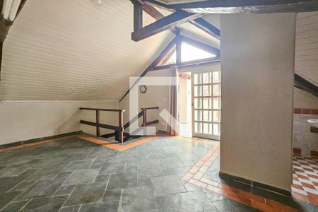 Casa de condomínio para alugar com 180m², 3 quartos e 1 vagaÁrea de Lazer privativa