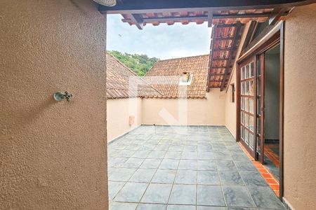 Casa de condomínio para alugar com 180m², 3 quartos e 1 vagaÁrea de Lazer privativa