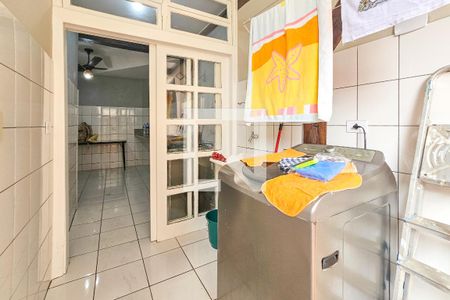 Casa de condomínio para alugar com 180m², 3 quartos e 1 vagaÁrea de serviço