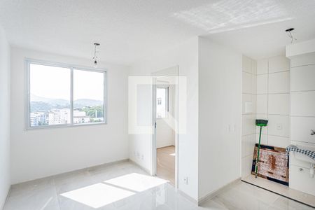 Sala, cozinha e área de serviço de apartamento à venda com 2 quartos, 34m² em Vila Barreto, São Paulo