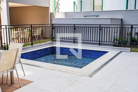 Apartamento à venda com 34m², 2 quartos e sem vaga Apartamento à venda com 34m², 2 quartos e sem vagaÁrea comum - Piscina