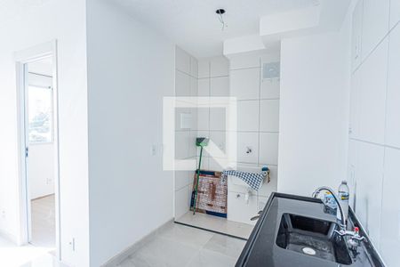 Sala, cozinha e área de serviço de apartamento à venda com 2 quartos, 34m² em Vila Barreto, São Paulo