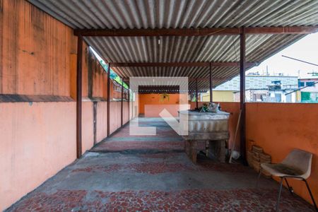 Casa à venda com 90m², 3 quartos e 2 vagasÁrea comum