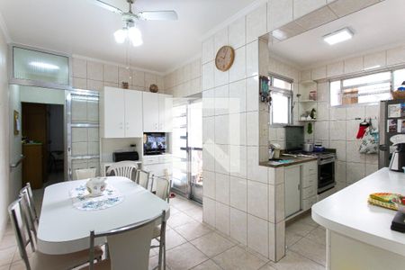 Casa à venda com 202m², 7 quartos e 2 vagasCasa 2 - Cozinha