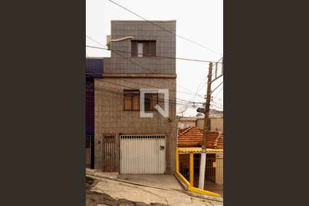 Casa para alugar com 50m², 1 quarto e sem vaga Casa para alugar com 50m², 1 quarto e sem vagaFachada