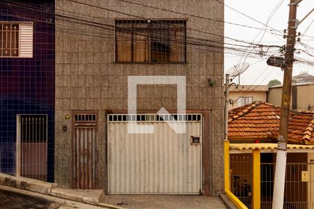 Casa para alugar com 50m², 1 quarto e sem vaga Casa para alugar com 50m², 1 quarto e sem vagaFachada