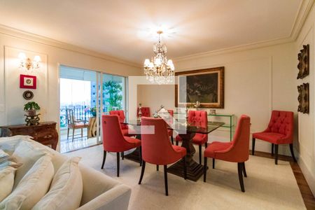 Apartamento à venda com 349m², 4 quartos e 4 vagasSala